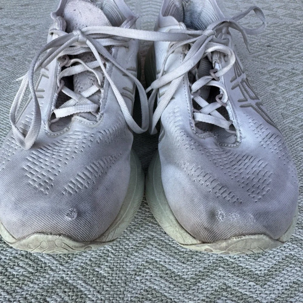 Size 8.5 - Asics Gel Nimbus 25 Womens Running‎ Shoes 1012B356 White Sneakers
